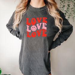 love comfort colors shirt, valentine's day shirt, retro love shirt, gift for her, valentin