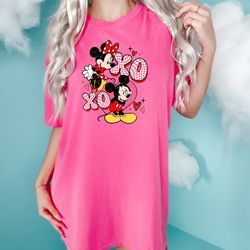 wdw mickey and minnie valentine comfort colors shirt, mickey valentine shirt, xoxo shirt,