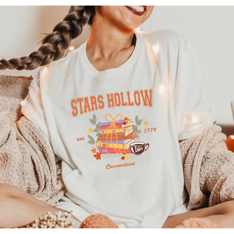 Stars Hollow Book Shirt, Gilmore Girls Sweatshirt, Fall Reading Shirt, Bookish Shirt, Vintage Stars Hollow Sweater.jpg