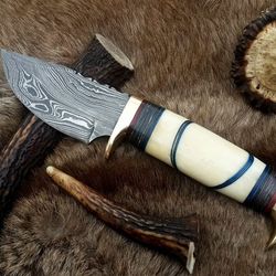 custom handmade damascus steel hunting bowie knife