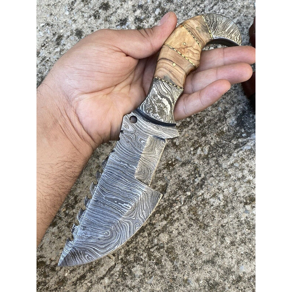 CUSTOM HANDMADE DAMASCUS STEEL HUNTING TRACKER KNIFE 6