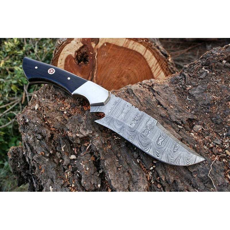 Fixed Blade Custom Handmade Damascus Steel Hunting Knife 1