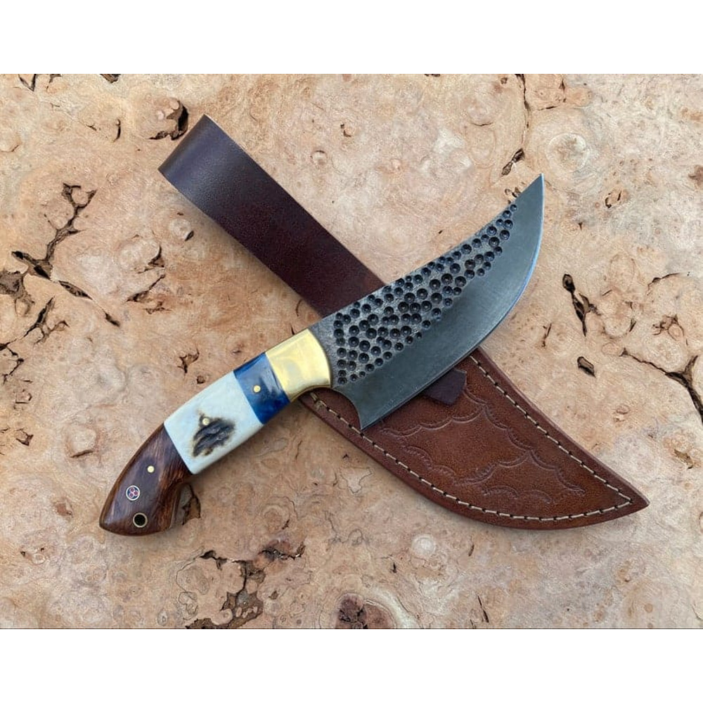 Hammered Rustic High Carbon Skinner Knife With Stag Dollar Wood Handle Hunting Knife Includes High Quality Leather 0