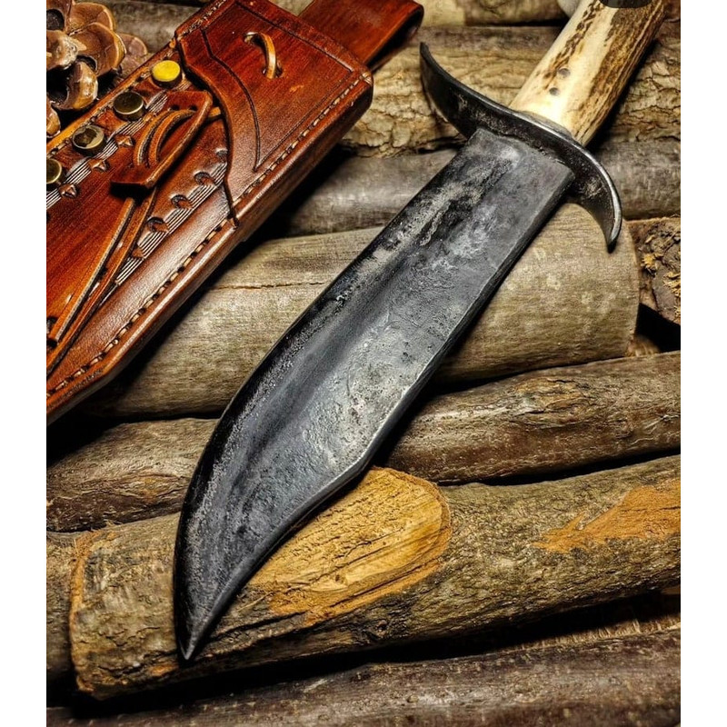 Blacksmith Handmade Stag Horn Handle Hunting Knife Bowie Knife EDC Knife Premium Leather Sheath Best Gift 2