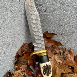 17" handcrafted damascus steel outdoor bowie knife with stag crown & bull horn handle