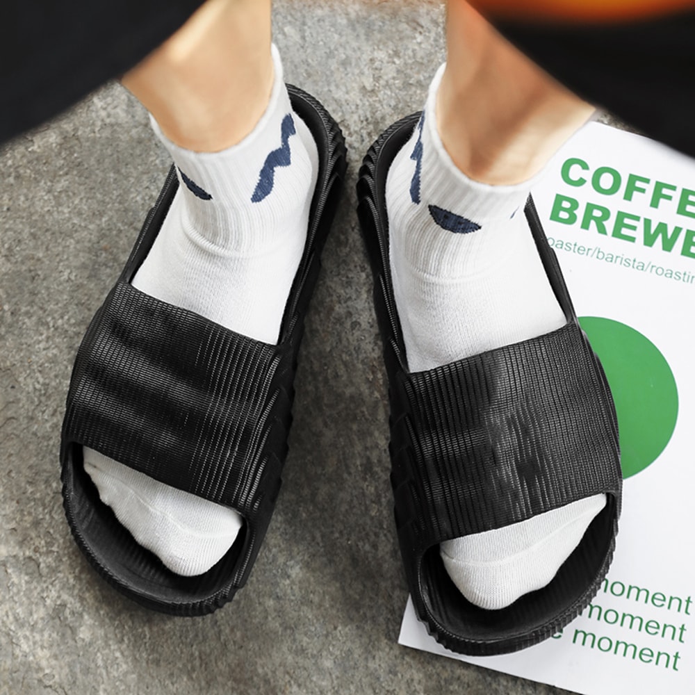 Soft Indoor Slippers for Home Cozy Unisex House Shoes for Men & Women Skid-Proof Bathroom & Hotel Slippers