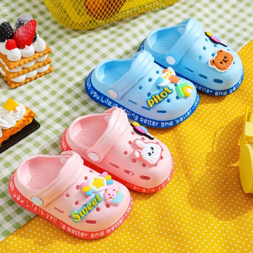 Kids Lightweight Beach Sandals, Breathable Summer Garden Clogs for Boys & Girls, Cute Cartoon Slip-On Baby Slippers