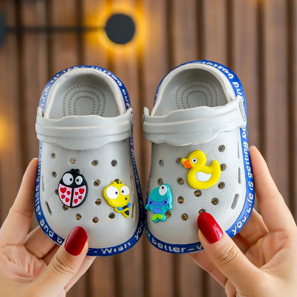 Kids Lightweight Beach Sandals, Breathable Summer Garden Clogs for Boys & Girls, Cute Cartoon Slip-On Baby Slippers