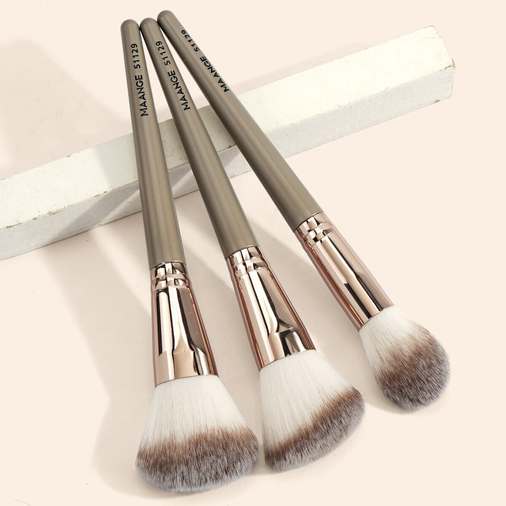 Maange 3 Piece Makeup Brush Kit, Professional Foundation Concealer Powder Blush Bronzer Brush, Soft Bristle Beauty Tools