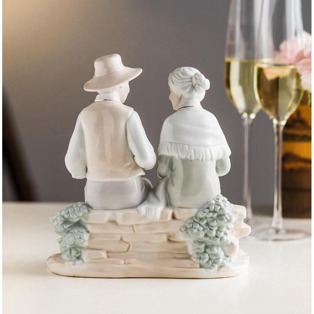 European Ceramic Old Man And Old Lady Figurines, Home Office Decor Crafts, Parents Old Couples Gold Wedding Gifts