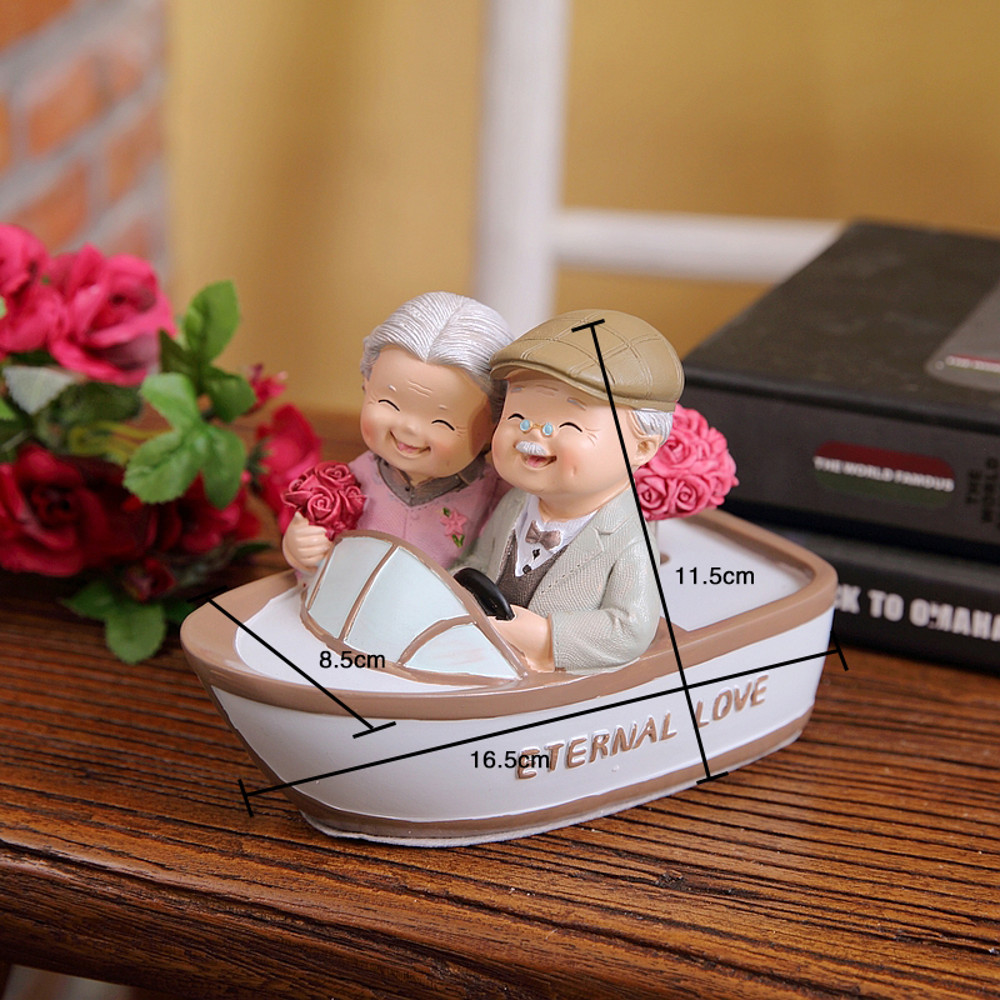 Resin Happy Old Couple Home Decor, Old Father and Mother Figurine, Grand Parents Wedding Anniversary Gifts