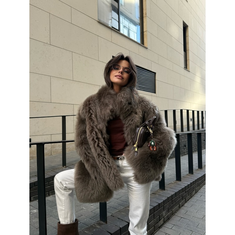 Chic Women's Furry Coat, Loose Fit with Stand Up Collar, Thick Warm Winter Outerwear, Solid Color Fashion