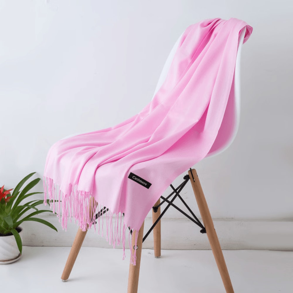 Cashmere feel scarf for everyday use