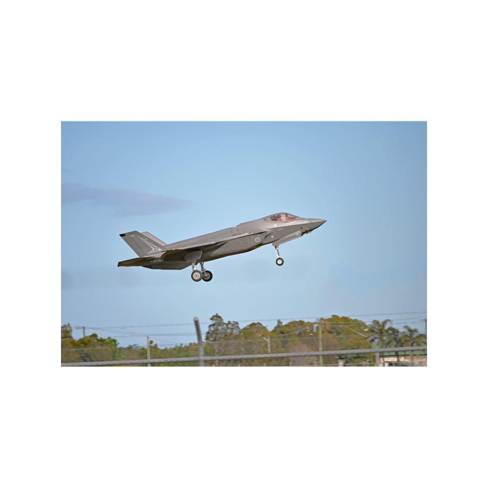 Lockheed Martin F-35 Lightning II Long .png