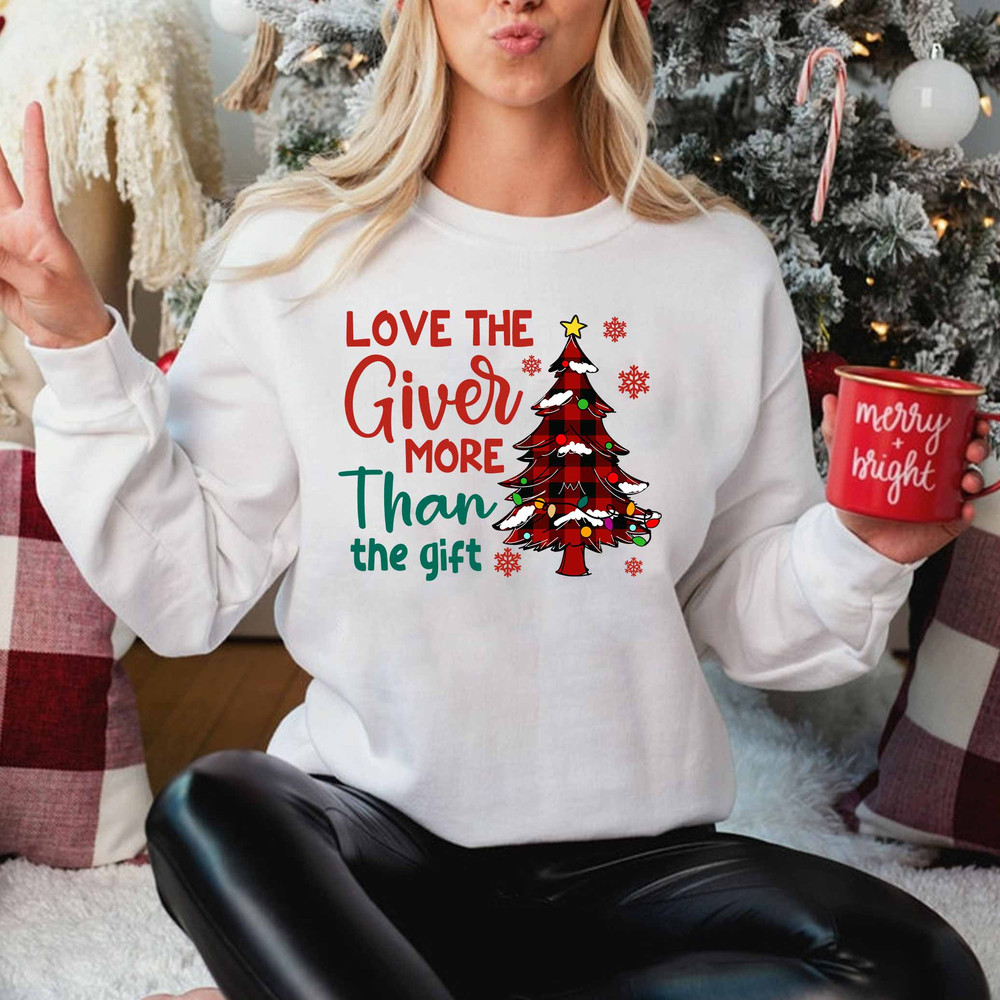 Love-The-Giver-More-Than-The-Gift-mk1.jpg