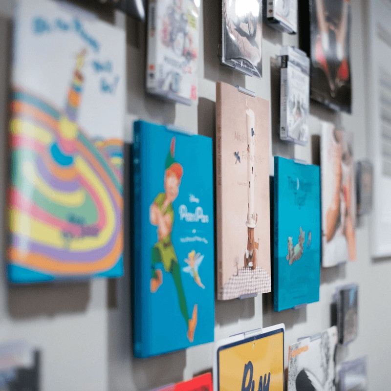 ComicMount Invisible Comic Book Display Adjustable Wall Mount Shelf Stand 3