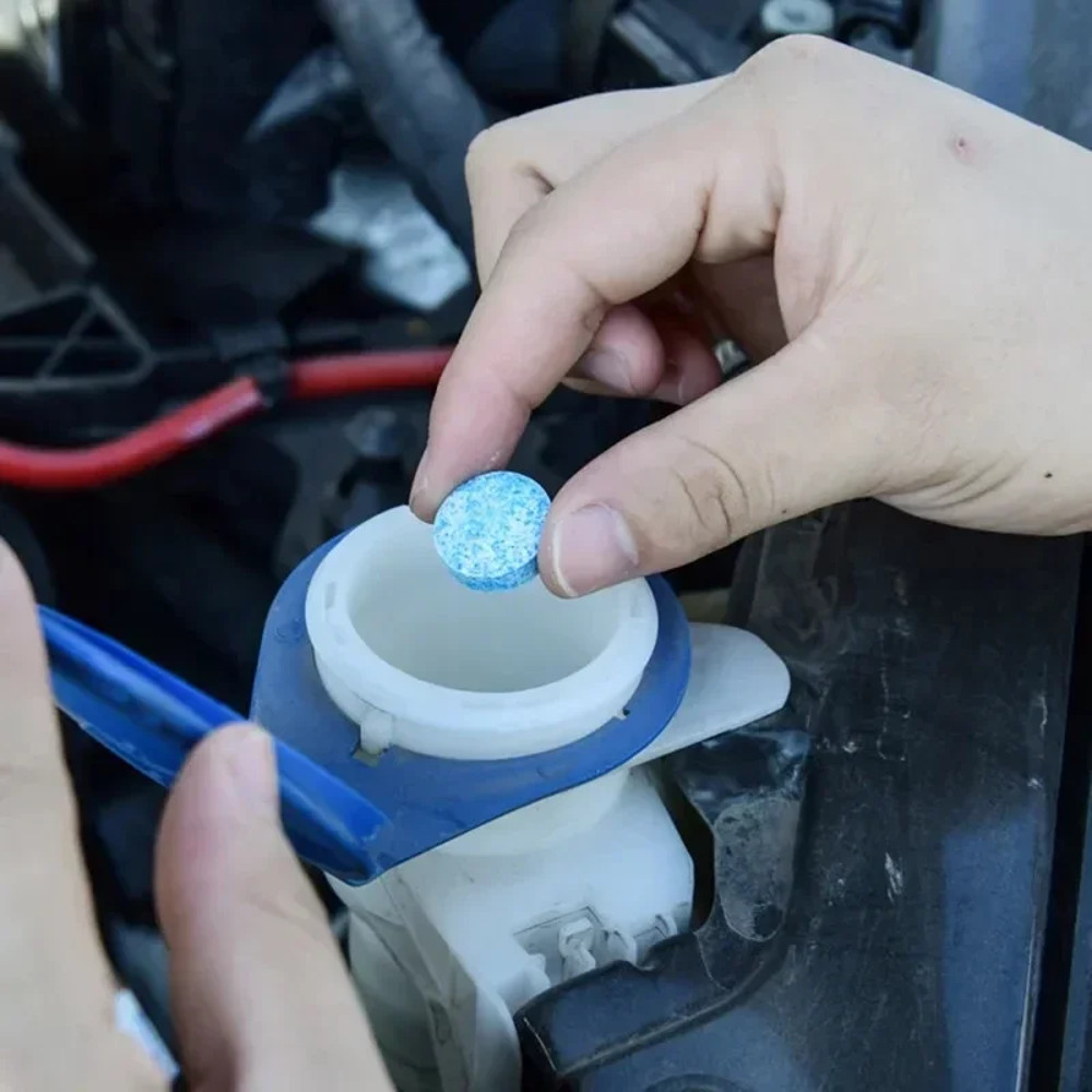 All-Season Windshield Washer Effervescent Tablet, Solid Concentrate, Shellac-Free Formula for Streak-Free Cleaning