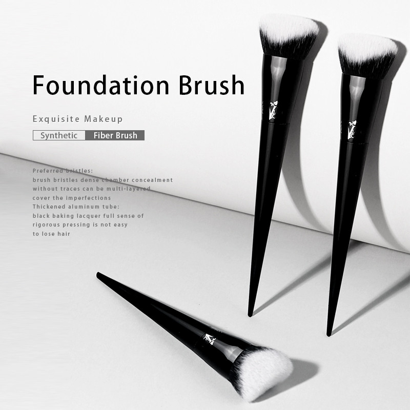 Makeup Brush, Soft Fiber Foundation Brush, Elegant Black Handle, Premium Brand Makeup Brushes Woman