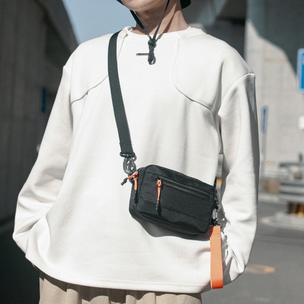 Large Capacity Womens Crossbody Bag With Wide Strap For Commuting 4