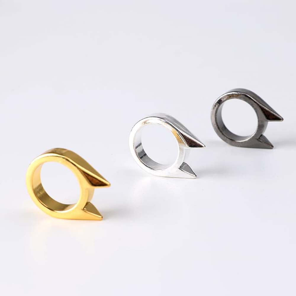 Self Defense Finger Ring Outdoor Survival Window Breaker Cats Ear Metal Defense Ring for Personal Safety