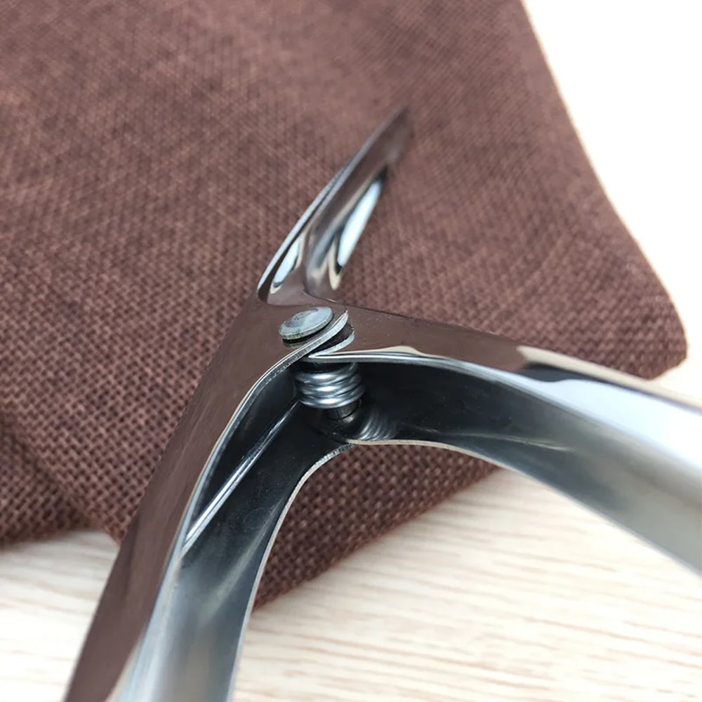 Premium Stainless Steel Shrimp Deveiner & Prawn Peeler Tool for Quick Seafood Prep