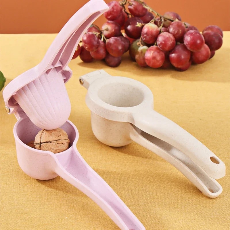 Eco Friendly Wheat Straw Manual Lemon Squeezer with Deep Cup