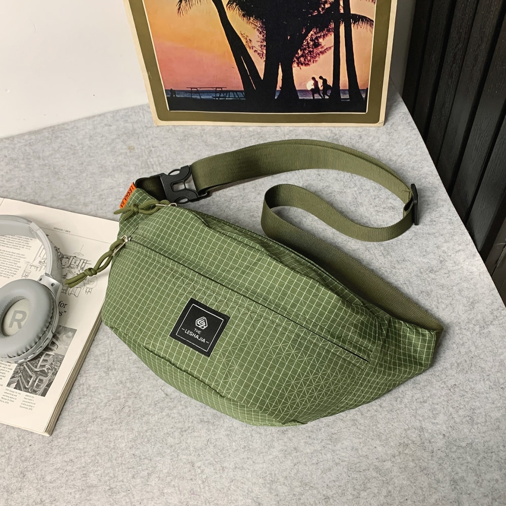 UltraLight Outdoor Sports Phone Chest Bag All Activity Hands Free Pack