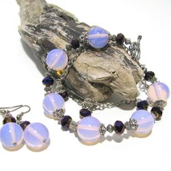 Handmade bracelet and earrings set made of pink Opalite beads and purple crystals, Vintage style jewelry set