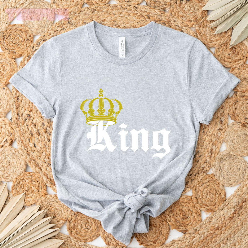 King-Queen - Perfect Couple Matching Shirts_original_Classic T-Shirt_Gray.jpg