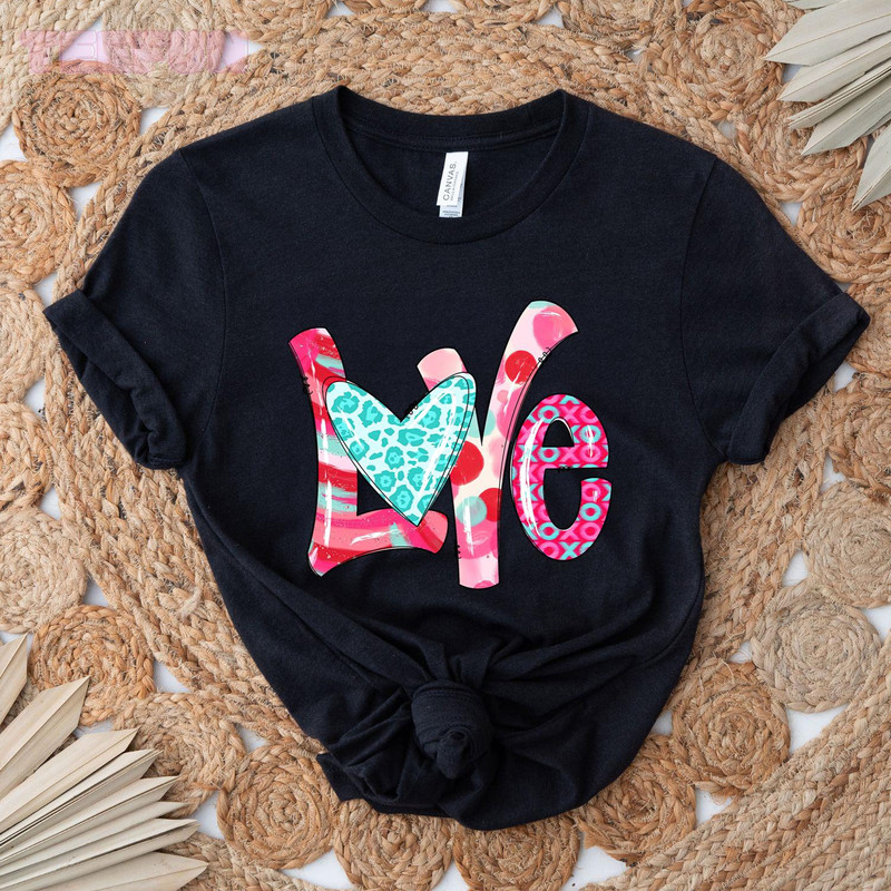 Love Valentine_1_original_Classic T-Shirt_Black.jpg