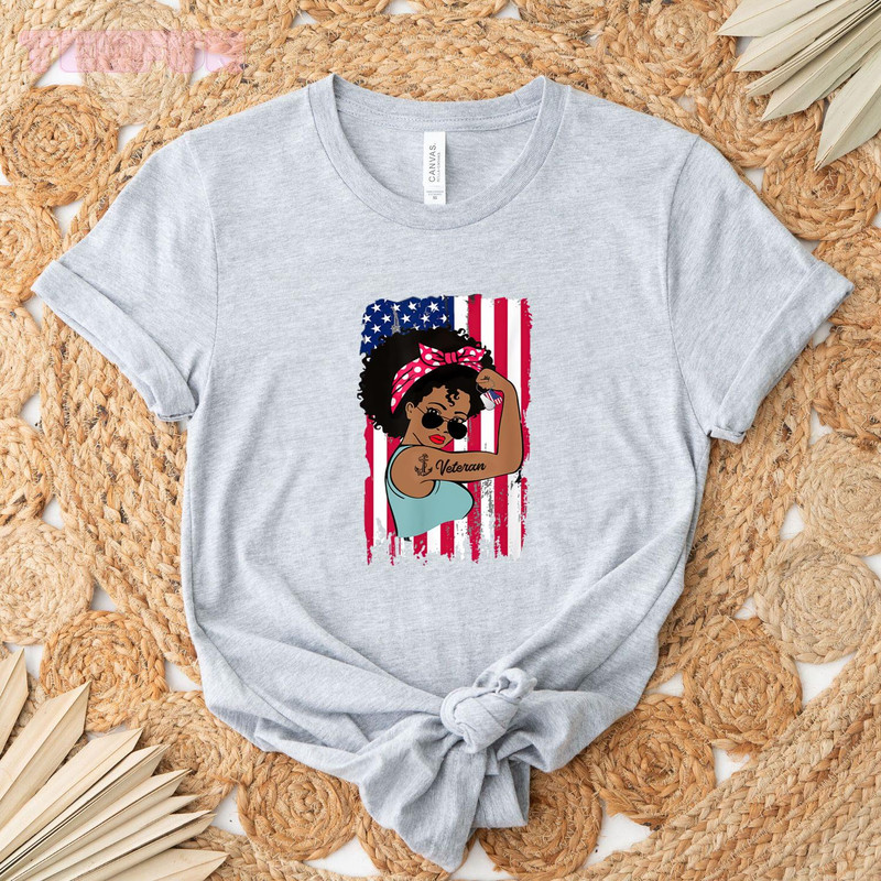 I am the Veteran_2_original_Classic T-Shirt_Gray.jpg