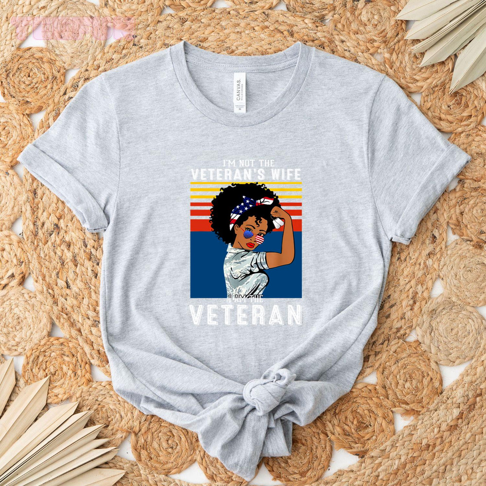 I am the Veteran_original_Classic T-Shirt_Gray.jpg