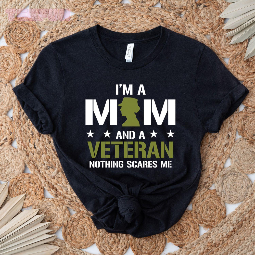 I'M a Mom and a Veteran_regular_Classic T-Shirt_Black.jpg