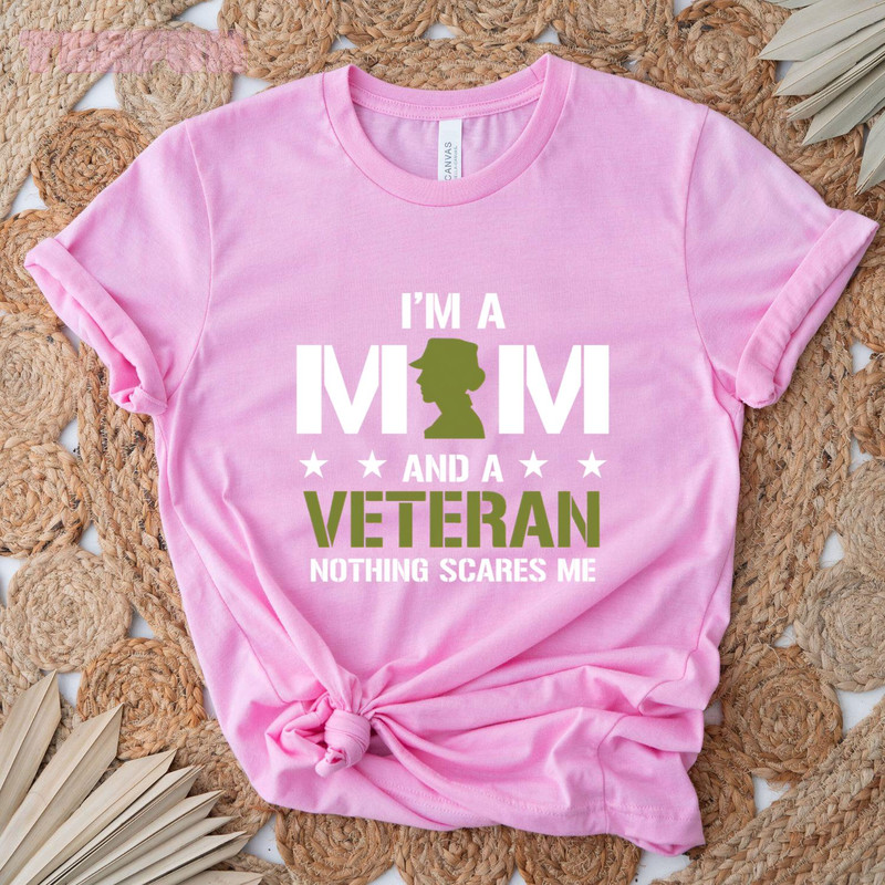 I'M a Mom and a Veteran_regular_Classic T-Shirt_Pink.jpg