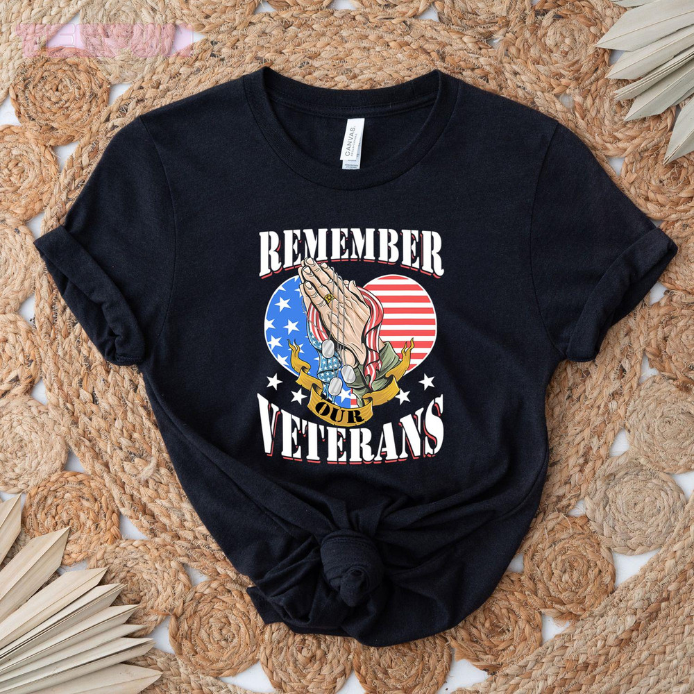 Rememner Our Veterans US Flag for Veteran Day_original_Classic T-Shirt_Black.jpg