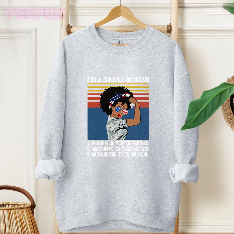 Retro Vintage Women Veteran Shirt I'm A Simple Woman_regular_Hoodie_Gray.jpg