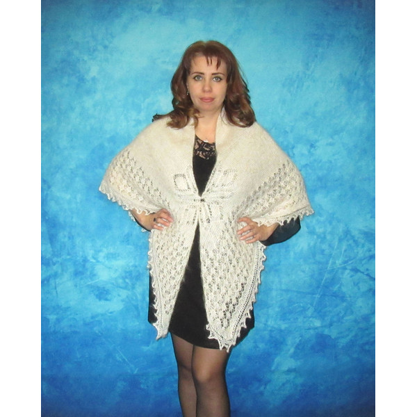 Hand knit white Russian shawl, Thick Orenburg shawl, Warm shoulder wrap, Goat down kerchief, Handmade stole, Wool cape, Cover up, Big scarf 5.JPG