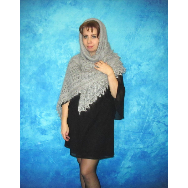 Hand knit gray Russian Orenburg shawl, Warm shoulder cape, Goat down kerchief, Handmade stole, Wool wrap, Cover up, Gift for grandma.JPG