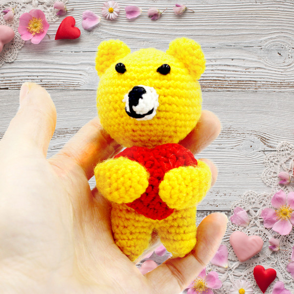 Mini-bear-holding-red-heart-plush-animal-toy-Valentine-bear-gift-little-bear-toy-pocket-puppet-gift-for-girl-stuffed-little-bear.jpg