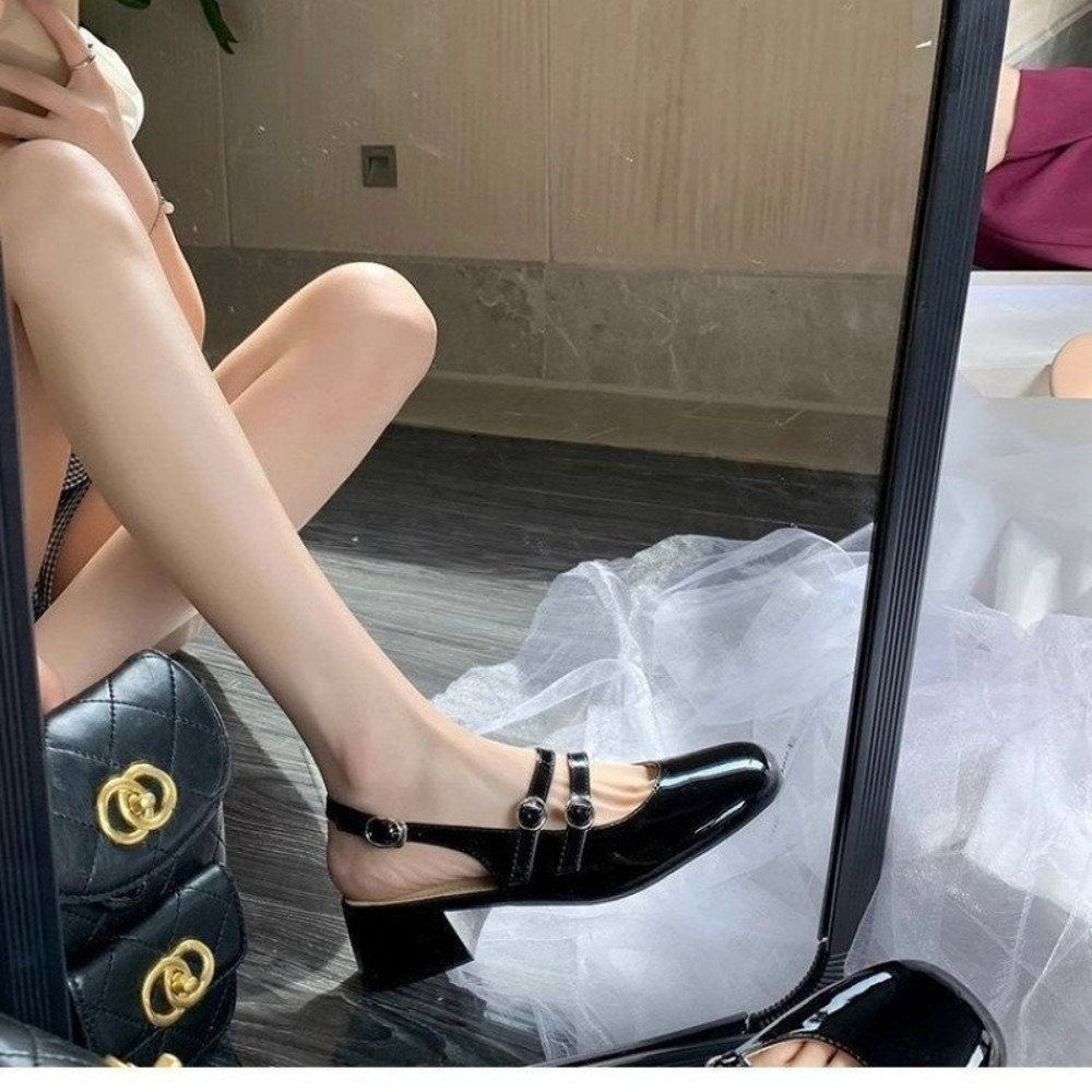 Womens Burgundy Mary Janes, Square-Toe Patent Leather Chunky Heel Double-Buckle Shoes with Vintage Jean Styling