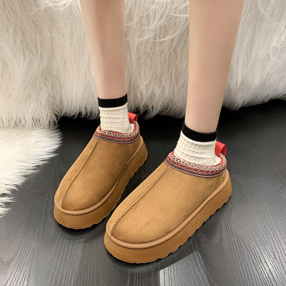 Feslishoet Winter Woman Slippers With Plush Interior Thick Bottom Anti Slip Sole Embroidered Fashio 3