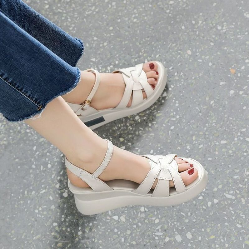 Fashion Comfortable Slope Heel Sandal Summer New Womens Casual Retro Hollow Button OpenToe Sandals 2