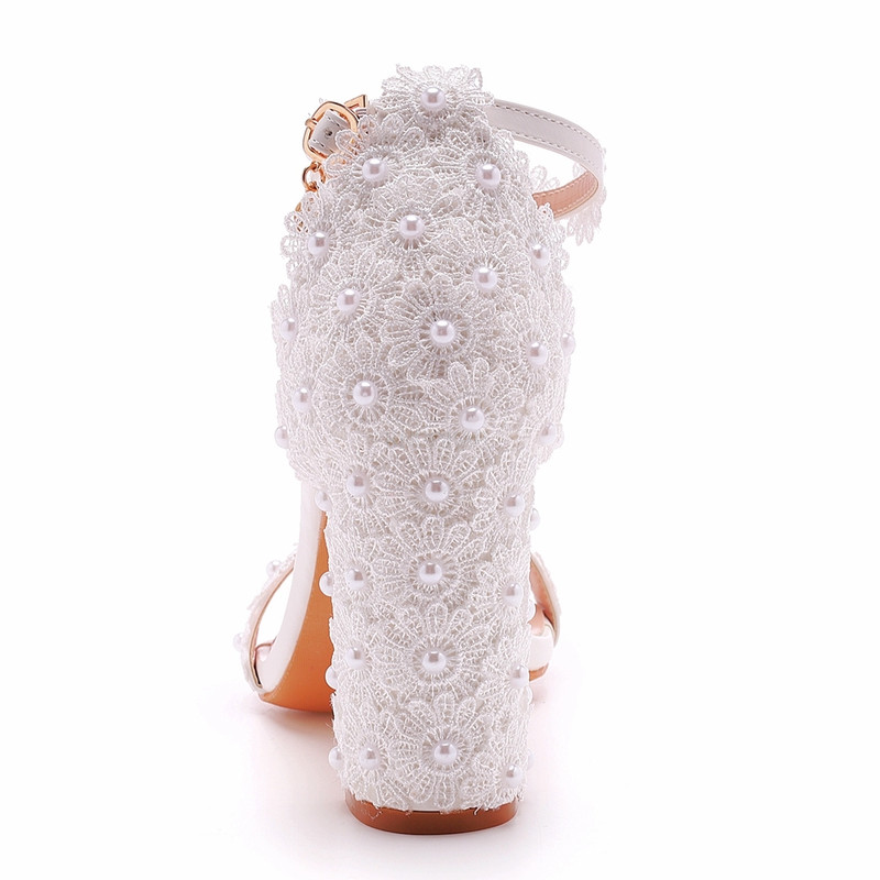 Elegant Crystal Queen Wedding Shoes for Bride, White Lace Pearl Design High Heels for Timeless Bridal Style