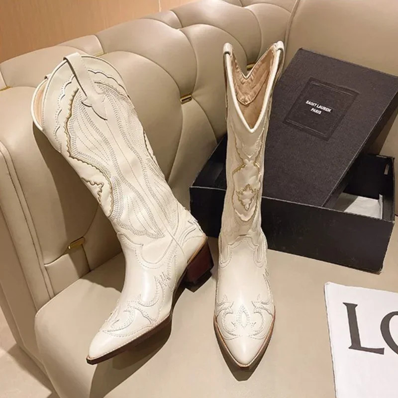 Embroidered Vintage Square Head Thick Heel Cowboy Boot For Women Stylish Autumn Western Cowboy Boot 5