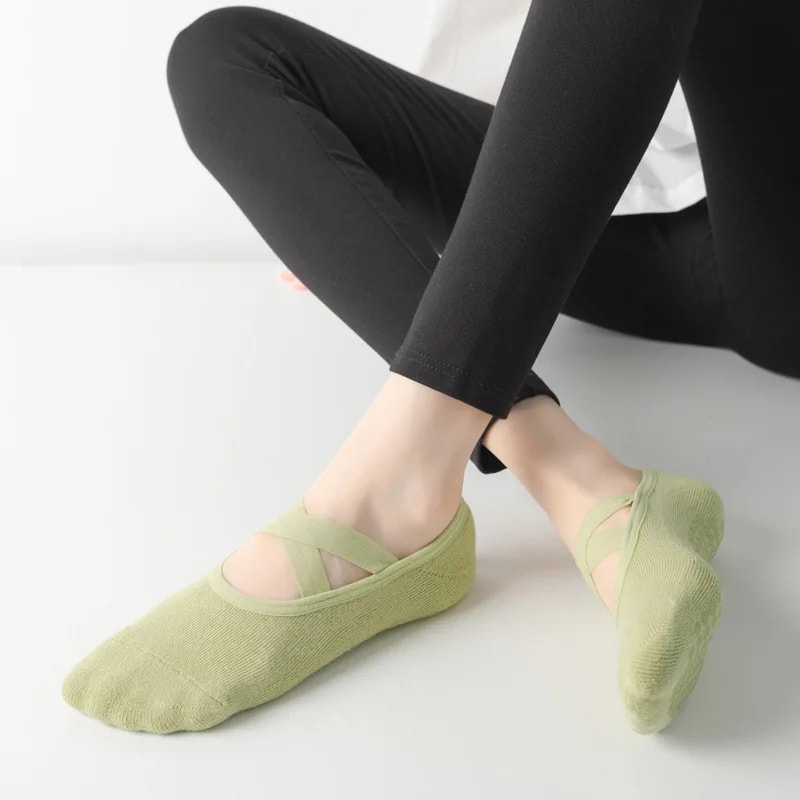 Professional Non-Slip Pilates Socks, Large Size Backless Breathable Yoga Socks for Women