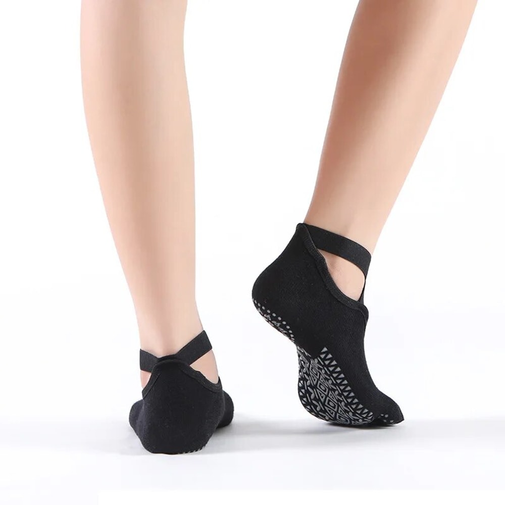 Comfortable Women Breathable Yoga Socks Five Toe Silicone NonSlip Bandage Pilates Socks For Ballet 5