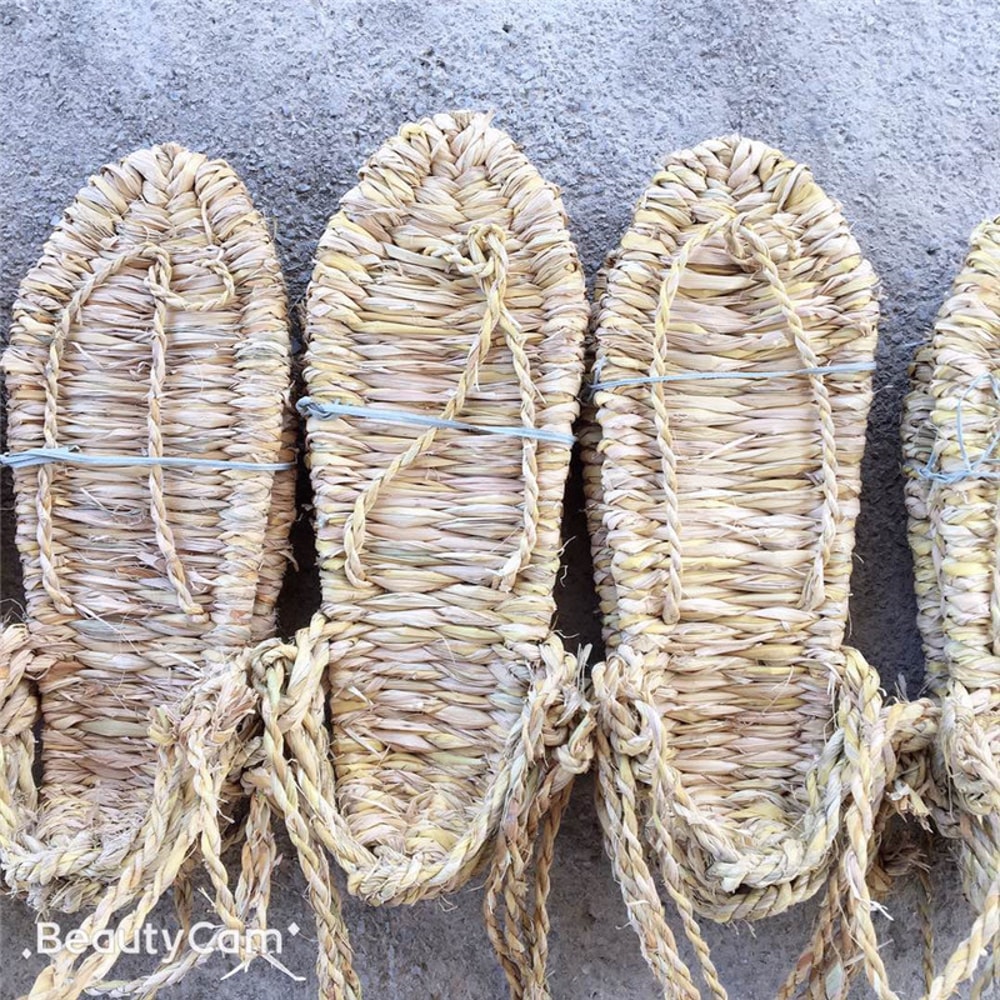 HandWoven Straw Sandals For Men And Women Japanese Anime Cos Play Shoes Retro Drift Beach Sandals F 3