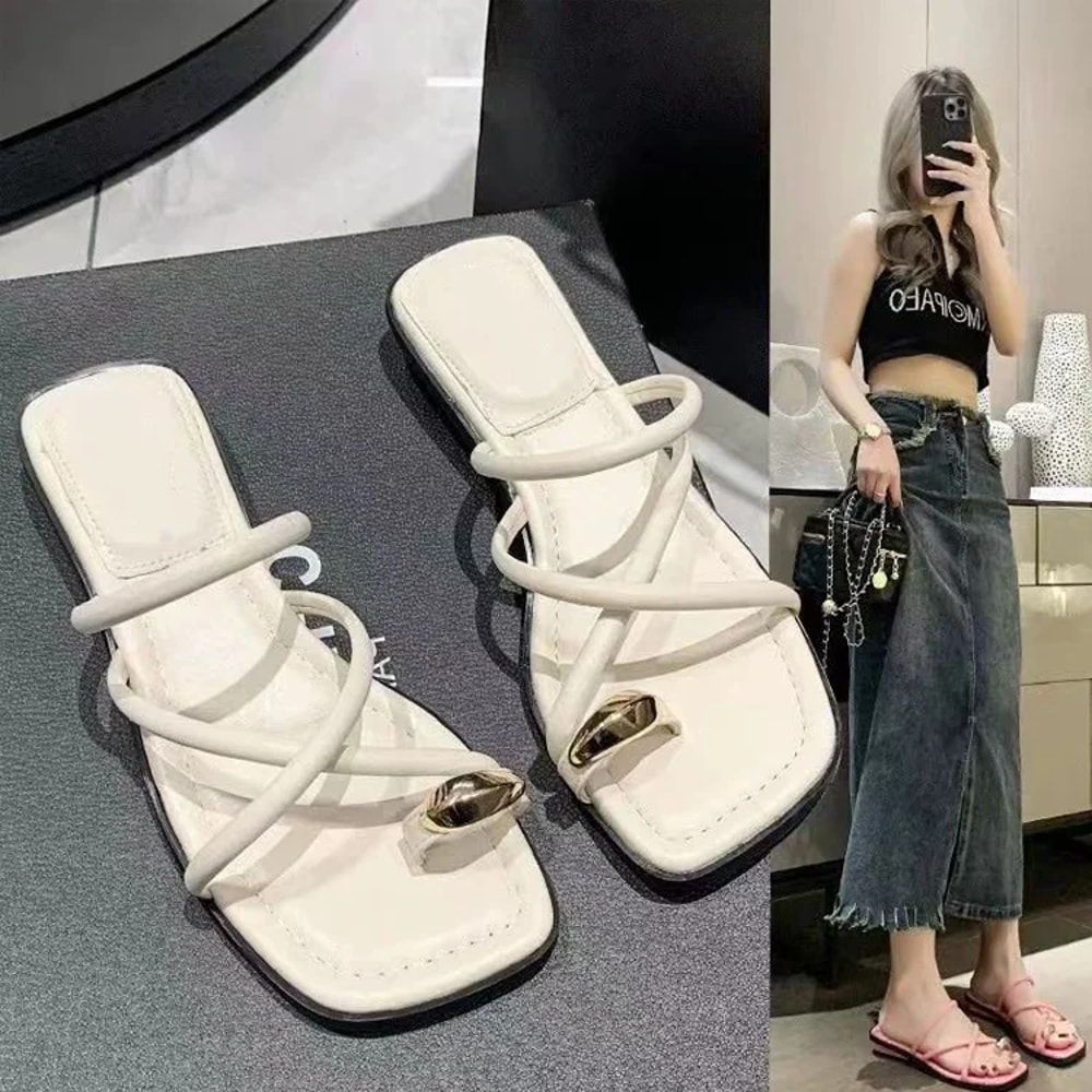 Comfortable Lightweight Women's Cross Strap Slide Sandals with Toe Loop Beach Shoes and Casual Solid Color Design