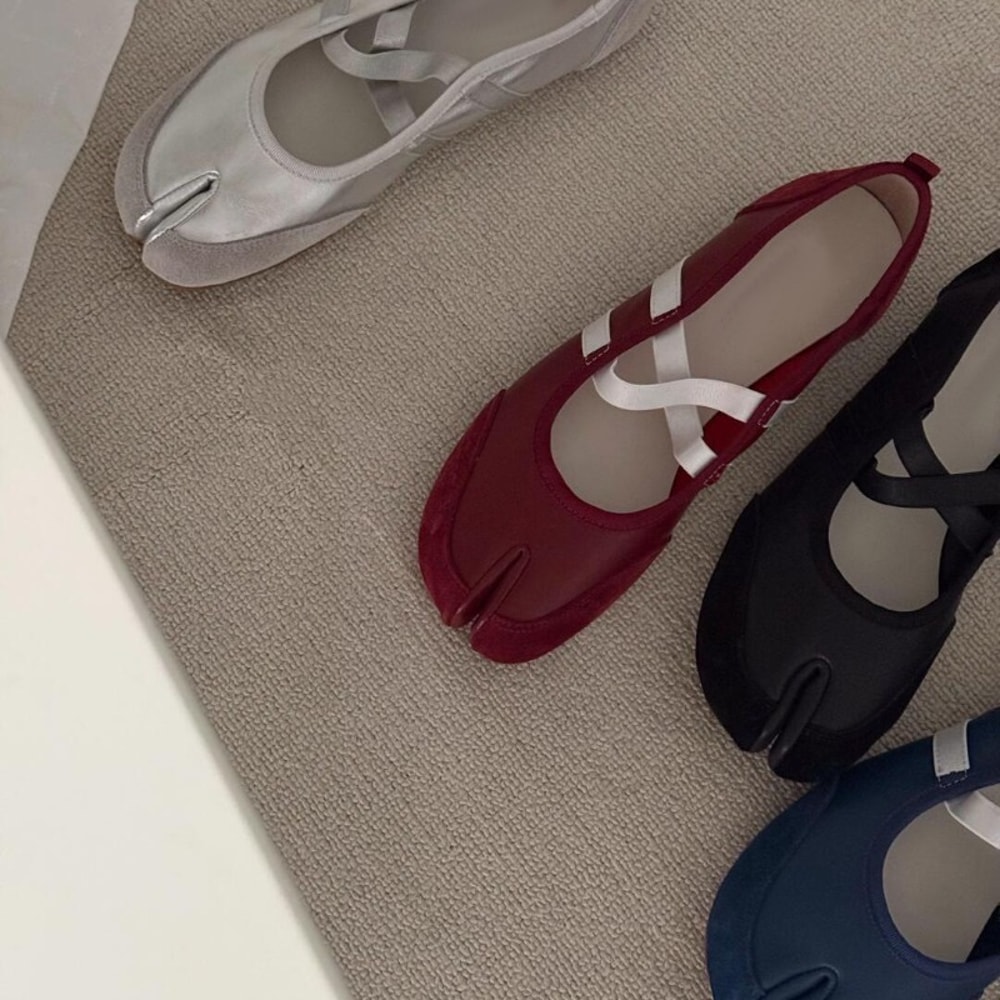 Womens Black Red Silver Ballet Flats Trainers Split Toe Ballerina Sneakers Mary Jane Summer Footwea 2