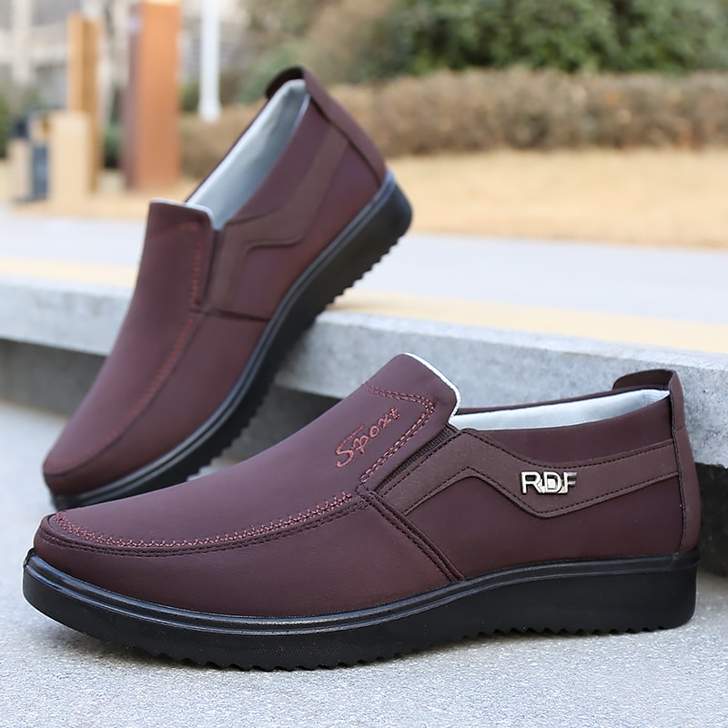 Lightweight SlipOn Shoes For Men Breathable Comfortable And WearResistant Spring And Autumn Trendy 5